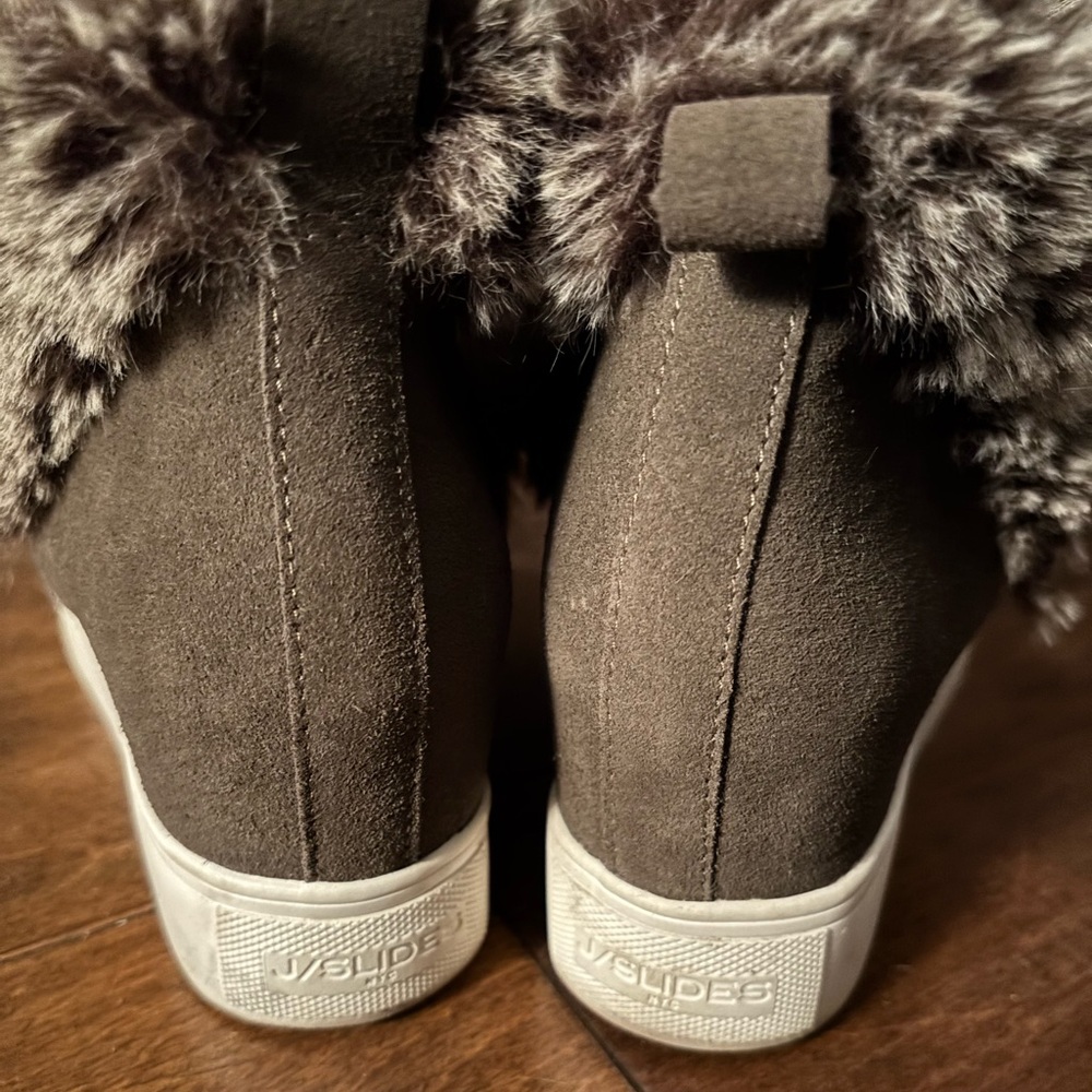 J Slides Faux Fur Trim Slip-On Women's Boot Sneakers - Picture 5 of 9